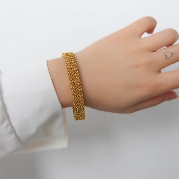 Fashion-C-Shape-304-Stainless-Steel-18K-Gold-Plating-In-The-Furnace-Bangle-In-Bulk_2