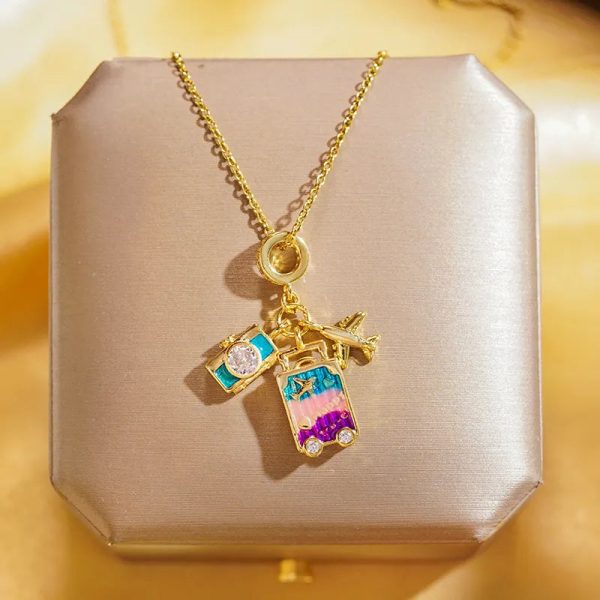 Travel_Lover_Pendant